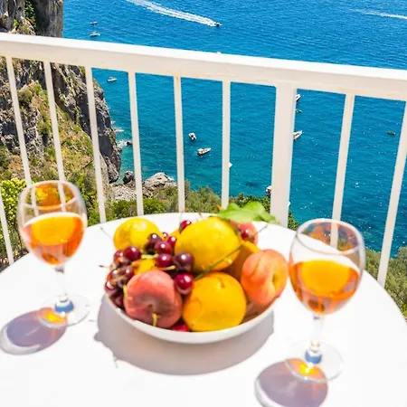 Blue Daire